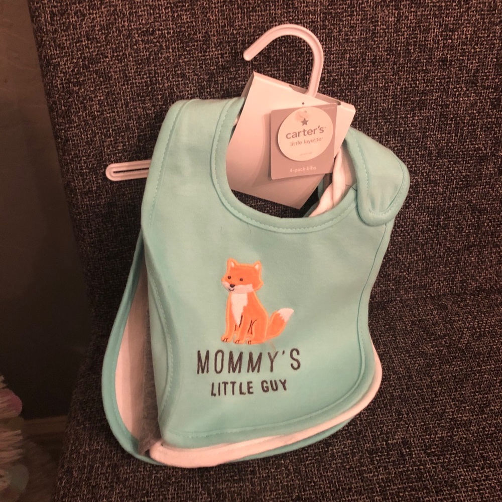 Carter’s brand new 4-pack cloth bibs - boys